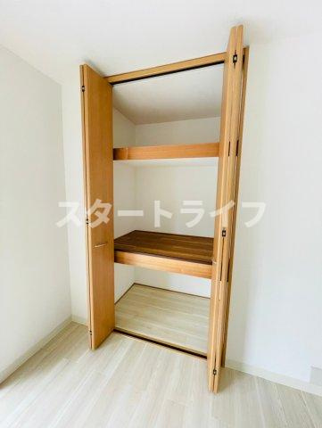 大阪市淀川区三国本町１丁目の賃貸マンションの収納