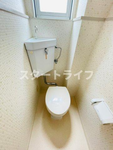 大阪市淀川区三国本町１丁目の賃貸マンションのトイレ