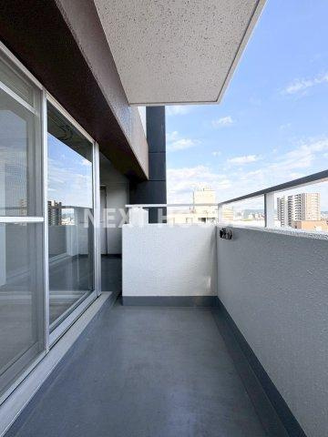 ピカソ平野のバルコニー