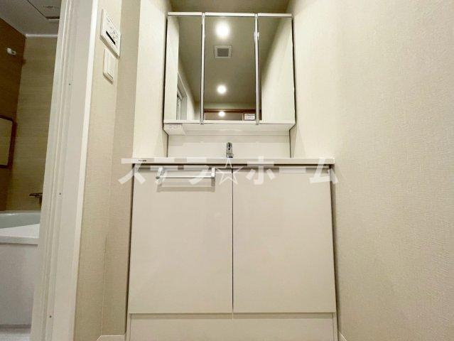 エンゼルハイム千里山第二の独立洗面台|独立洗面台で身支度をすべて済ませてしまいましょう