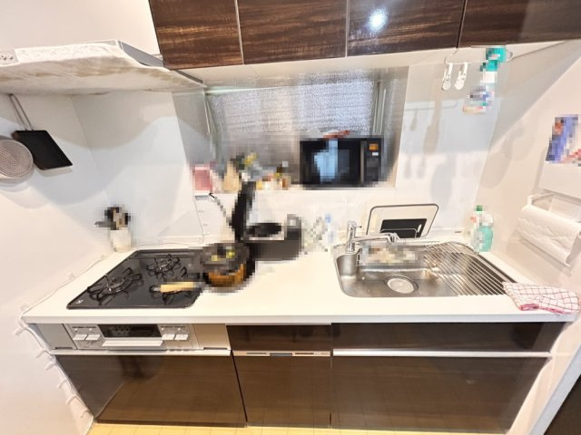 甲南第10兵庫コーポラスのキッチン|キッチンは食器洗い乾燥機付きです。