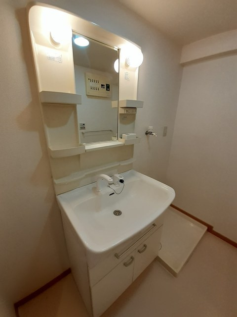 ハイエスト　クレディアの洗面所|洗面所