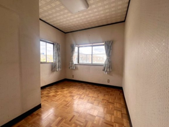 栃木市大町　中古戸建、和の趣と広さが魅力のゆとりある戸建住宅、新栃木駅まで歩いて8分♪の洋室|2F　洋室2
