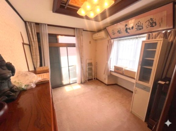 栃木市大町　中古戸建、和の趣と広さが魅力のゆとりある戸建住宅、新栃木駅まで歩いて8分♪の洋室|スタンダードな洋室です