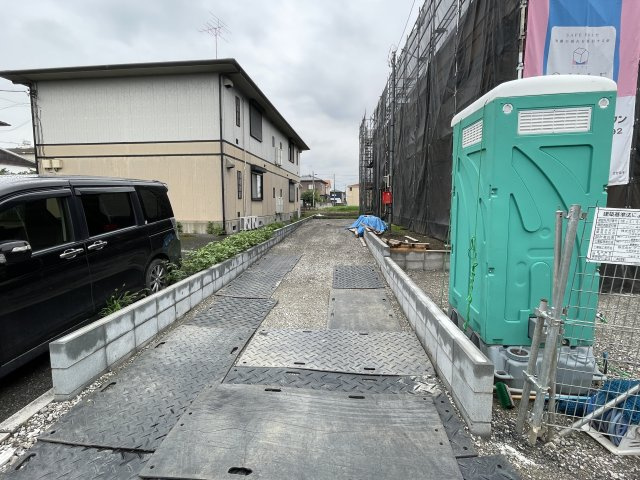 新築戸建・新築建売　館林市西高根町第5　第八小学校・多々良中学校の駐車場