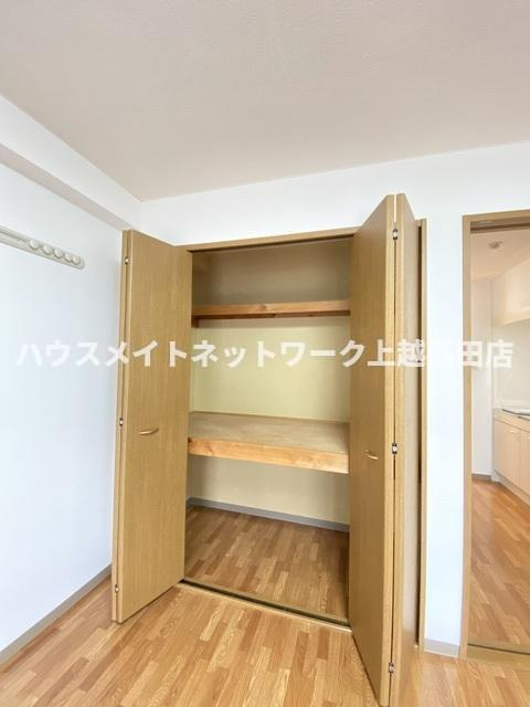 ロイヤルパレス子安の収納|クローゼット
