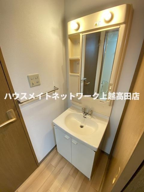 ロイヤルパレス子安の独立洗面台|洗面化粧台
