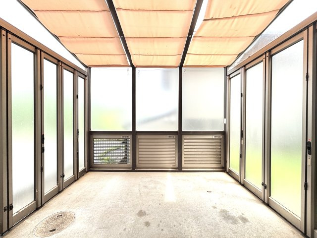 厚木市中荻野戸建のその他|リビング続きのサンルーム
