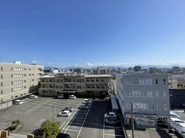 ダイアパレス松山駅西の展望|物件からの眺望です。