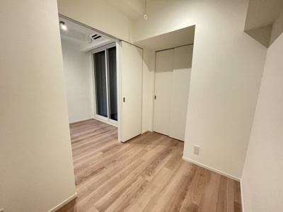 【居間・リビング】 | SYFORME SHINKOYASU | ※同タイプ参考写真です（カラータイプが異なる場合がございます）