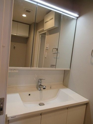 【洗面所】 | レクセルマンション東陽町 | 洗面台