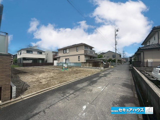 【同施工物件ご案内可能】名古屋市中川区中野新町　全2棟の前面道路含む現地写真|事前予約にて現地ご見学いただけます！お気軽にお問い合わせください♪
■株式会社　セキュアハウス■
住宅ローンに強く、知識、経験豊富なスタッフ在籍
お客様に寄り添い、ご成約後もサポート致します。　　　　