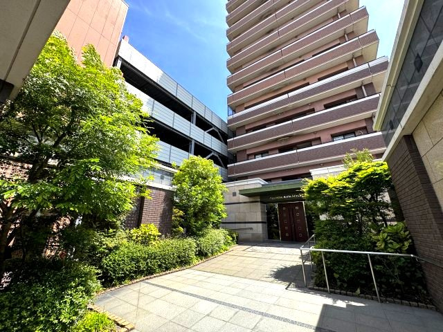 与次郎2丁目　アプローズ県庁前壱番館　のトイレ|落ち着いた色調のトイレです