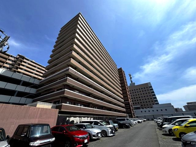 与次郎2丁目　アプローズ県庁前壱番館　の独立洗面台|独立洗面台、朝の身支度には欠かせません