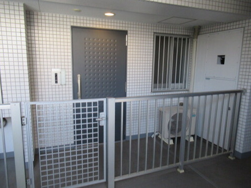 コスモ錦糸町リベディアの玄関