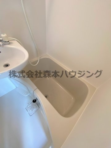 【浴室】 | 　SENSE　SNT | お風呂です