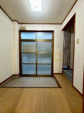 住之江2丁目テラスハウスの居間・リビング