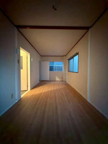 住之江2丁目テラスハウスの居間・リビング