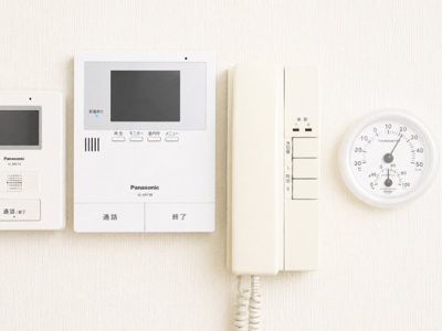 【セキュリティ】 | ◆旭区中沢3丁目　中古戸建◆ | ◆玄関に行かなくても来訪者が確認でき、ハンズフリーで会話をすることが出来ます。モニターを確認する事によって防犯効果も高まります。