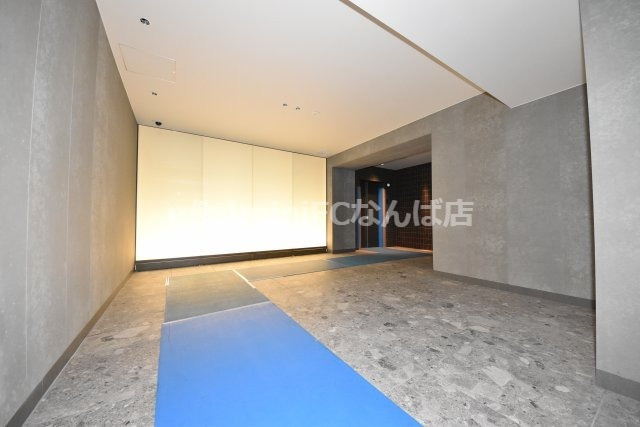 アーバネックス京町堀のエントランス