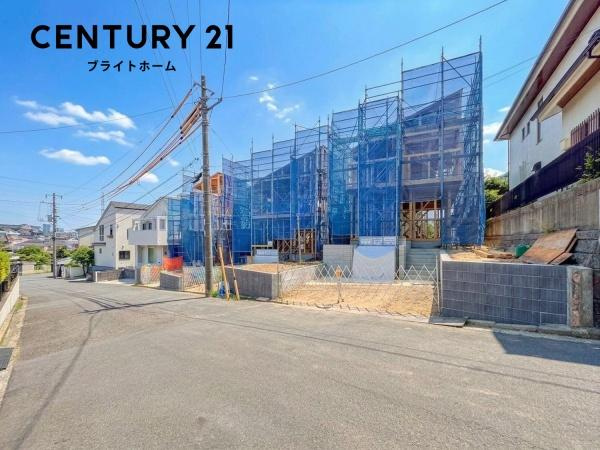 横浜市鶴見区梶山２丁目の新築一戸建の前面道路含む現地写真|周辺環境も合わせてご案内させて頂きます！
お気軽にお問い合わせ下さい！