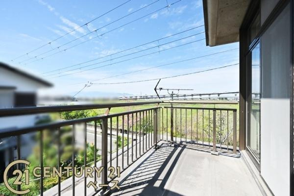 磯城郡田原本町大字八尾の中古一戸建のバルコニー