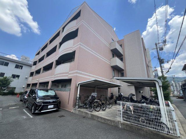 アジュール西端の外観