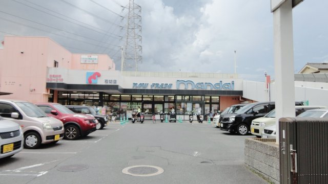 アジュール西端の周辺