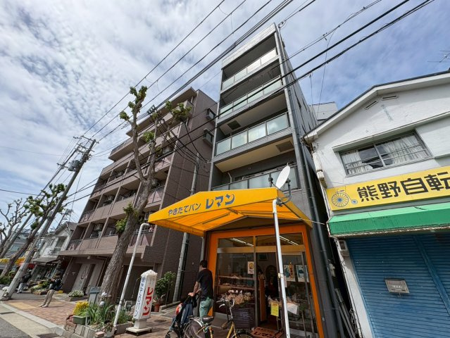 アイビスコートの外観