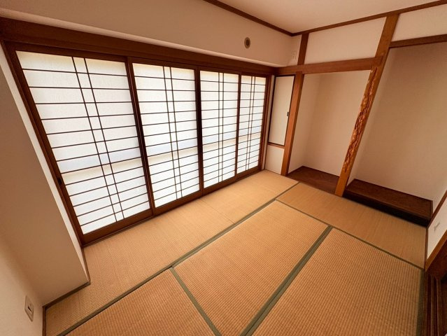 アイビスコートの和室