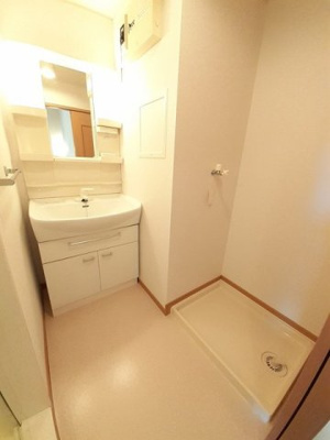 【洗面所】 | Ｊ・クレスト | 忙しい朝には欠かせない洗面所です