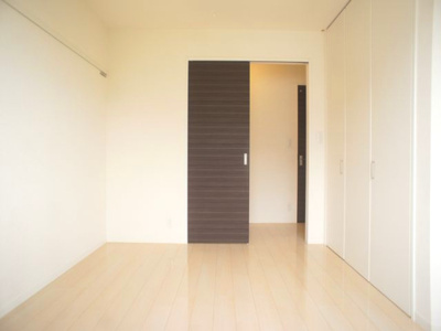 【子供部屋】 | グレースヒルA | お部屋がスッキリ！充実収納付きです♪