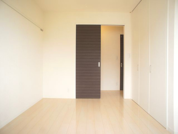 【子供部屋】 | グレースヒルA | お部屋がスッキリ！充実収納付きです♪