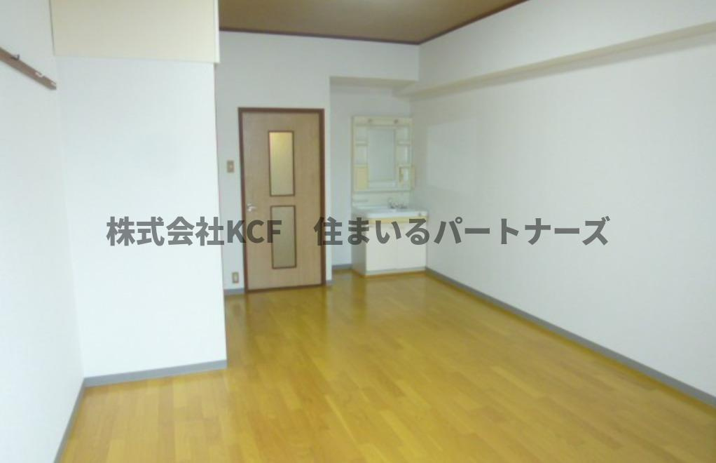 久留米市御井町の賃貸マンションの居間・リビング|おしゃれな居間です