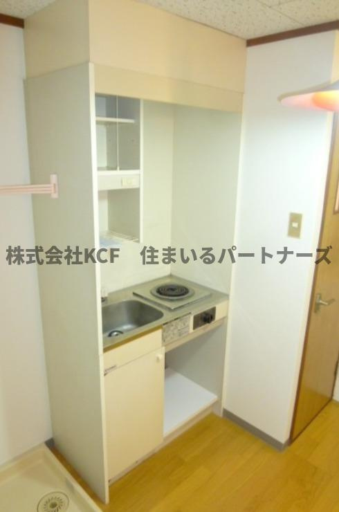 久留米市御井町の賃貸マンションのキッチン|コンパクトなキッチンで掃除もラクラク
