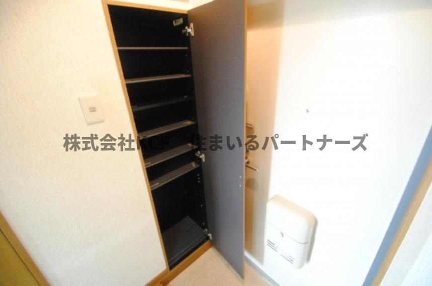 8LEAVESの収納|こまごまとしたものを収納できそうですね