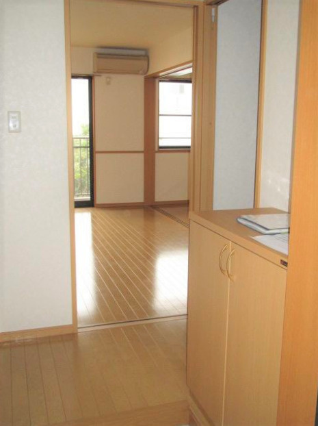 久留米市東合川３丁目の賃貸マンションの玄関|ゆったりとした玄関です
