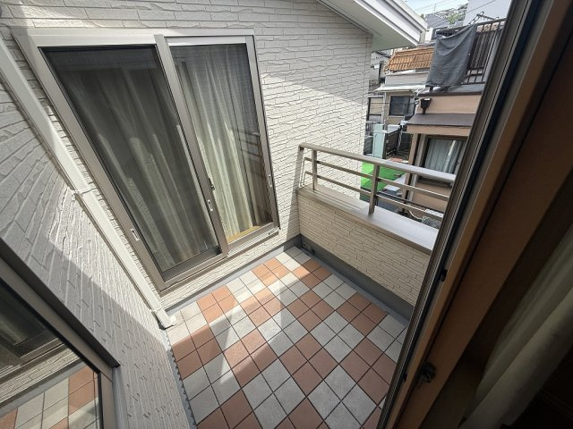 緑町2丁目中古戸建のバルコニー