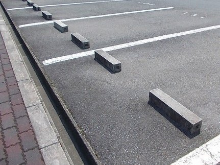 メゾン梅の郷Ａの駐車場