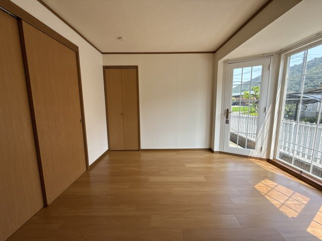 ハックベリーＳ　Ａの寝室