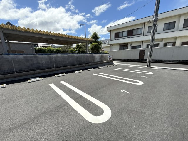 Ｓｕｎｌｉｔ　三木の駐車場