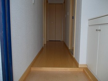 アネックスイーストの玄関