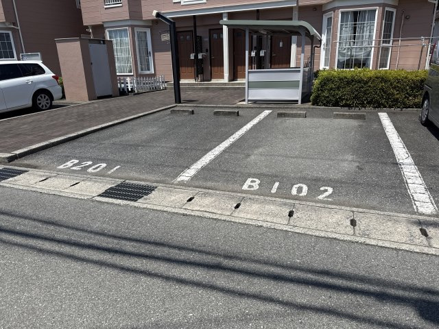 シティアークⅡの駐車場