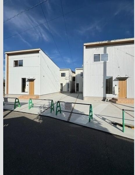 クワテュオール沓市場の外観