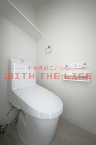 La Kasa野中町【キャッシュバック対象物件】のトイレ|落ち着いた色調のトイレです