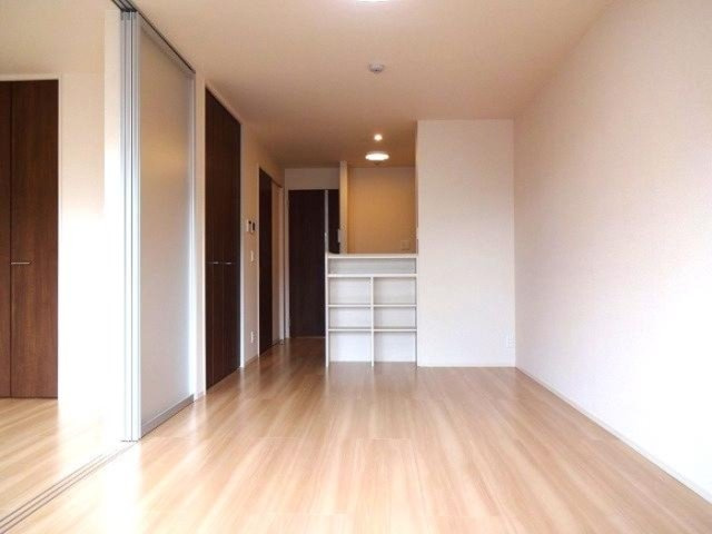 Ｄ－ｒｏｏｍ赤塚　Bの居間・リビング|使いやすいリビングです