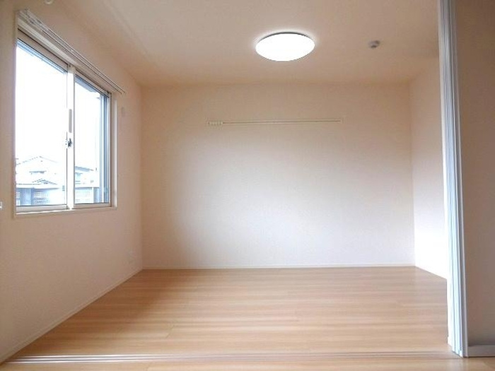 Ｄ－ｒｏｏｍ赤塚　Bの洋室|広々とした洋室です