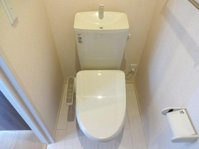 Ｄ－ｒｏｏｍ赤塚　Bのトイレ|落ち着いたトイレです