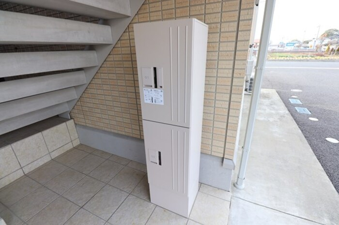 スカイブルー　Ａのその他共用部分|宅配ボックスです
