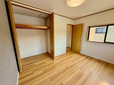 【洋室】 | 太井　中古一戸建